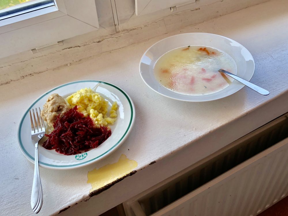 昼食